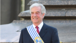 6 de diciembre de 2020 - Duelo Nacional Las banderas a media asta nos recuerdan el legado de Tabaré Vazquez