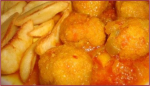 Albóndigas españolas con papas fritas
