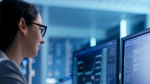 300 becas para formación certificada en software priorizan mujeres del interior