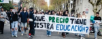 Robert Silva fue recibido por una manifestación de estudiantes al llegar al Liceo Nº 1