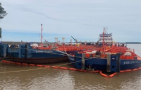 Barcazas de Ancap volvieron a operar en puerto Juan Lacaze